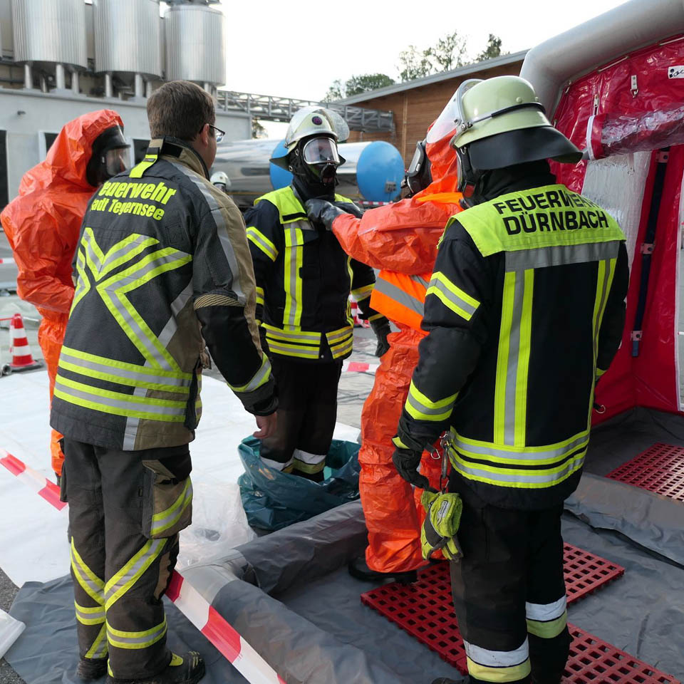 Schutzausr&uuml;stung der Feuerwehr Tegernsee